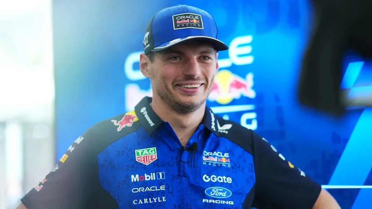 Verstappen wins "chaotic" Bahrain Grand Prix in Malaysia
