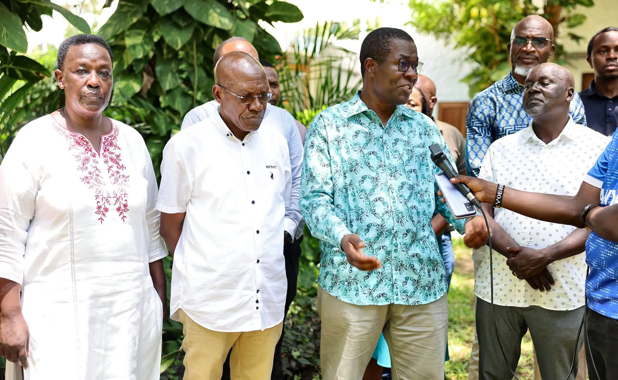 Cabinet Secretary for Energy and Petroleum Opiyo Wandayi (centre) flanked by Senators addressing the media in Mombasa on October 23, 2026