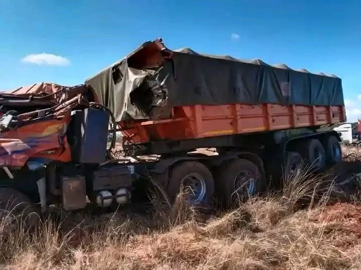 The mangled trailer involved in an accident along the Nairobi- Mombasa Highway on October 25, 2026