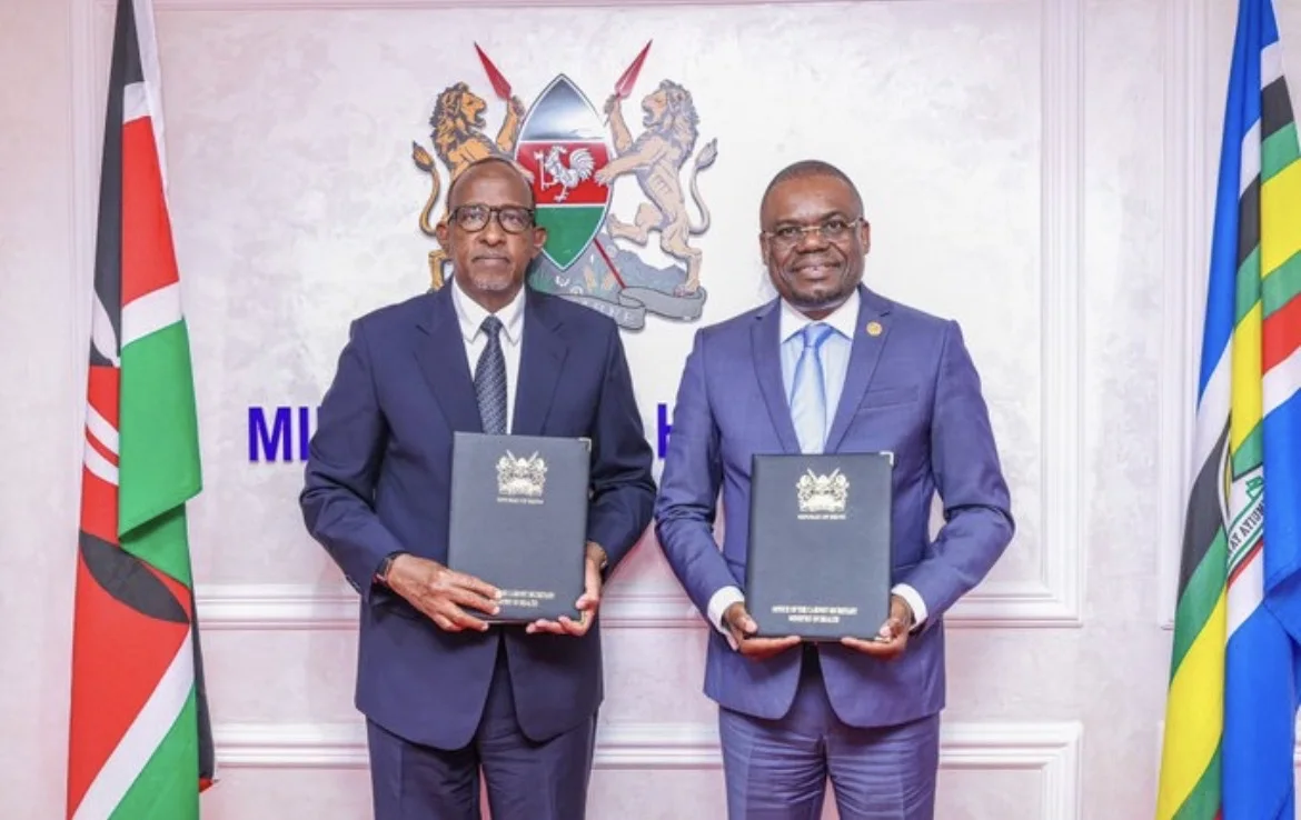 Health Cabinet Secretary Aden Duale(L) and Africa CDC Director-General Dr Jean Kaseya in Nairobi on October 27, 2026